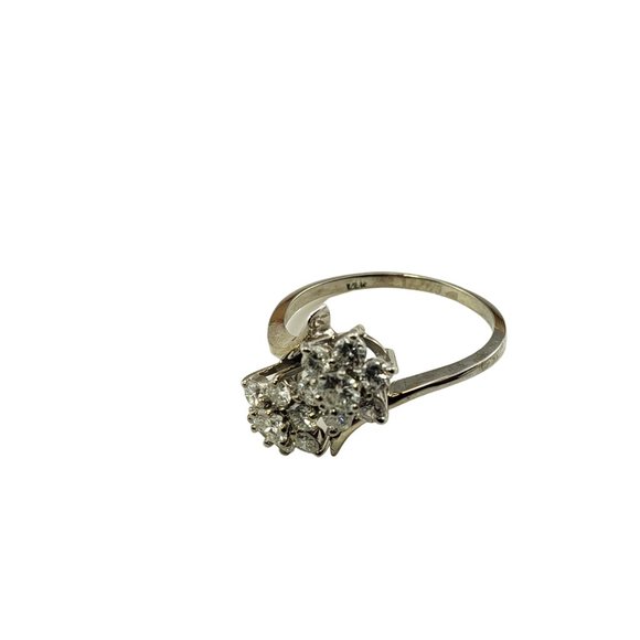 Vintage 14 Karat White Gold Diamond Flower Ring Size 8.75 #10469 - Picture 3 of 8